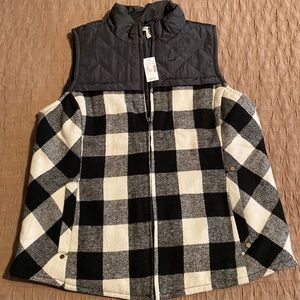 Black plaid puffer vest